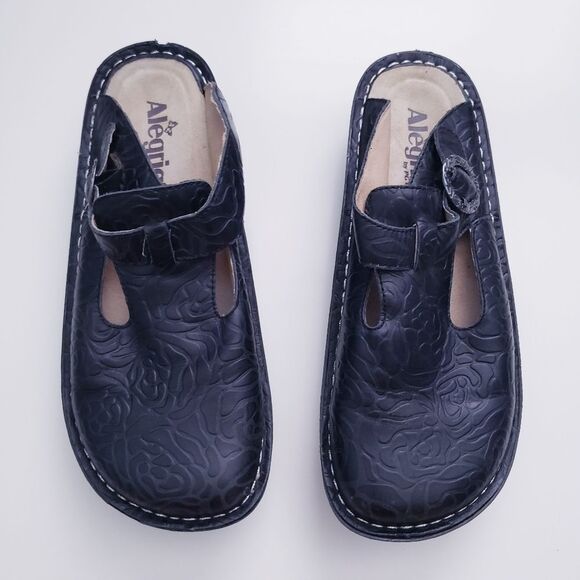 Alegris Black Floral Tooled Leather Classic Clog - Picture 3 of 7